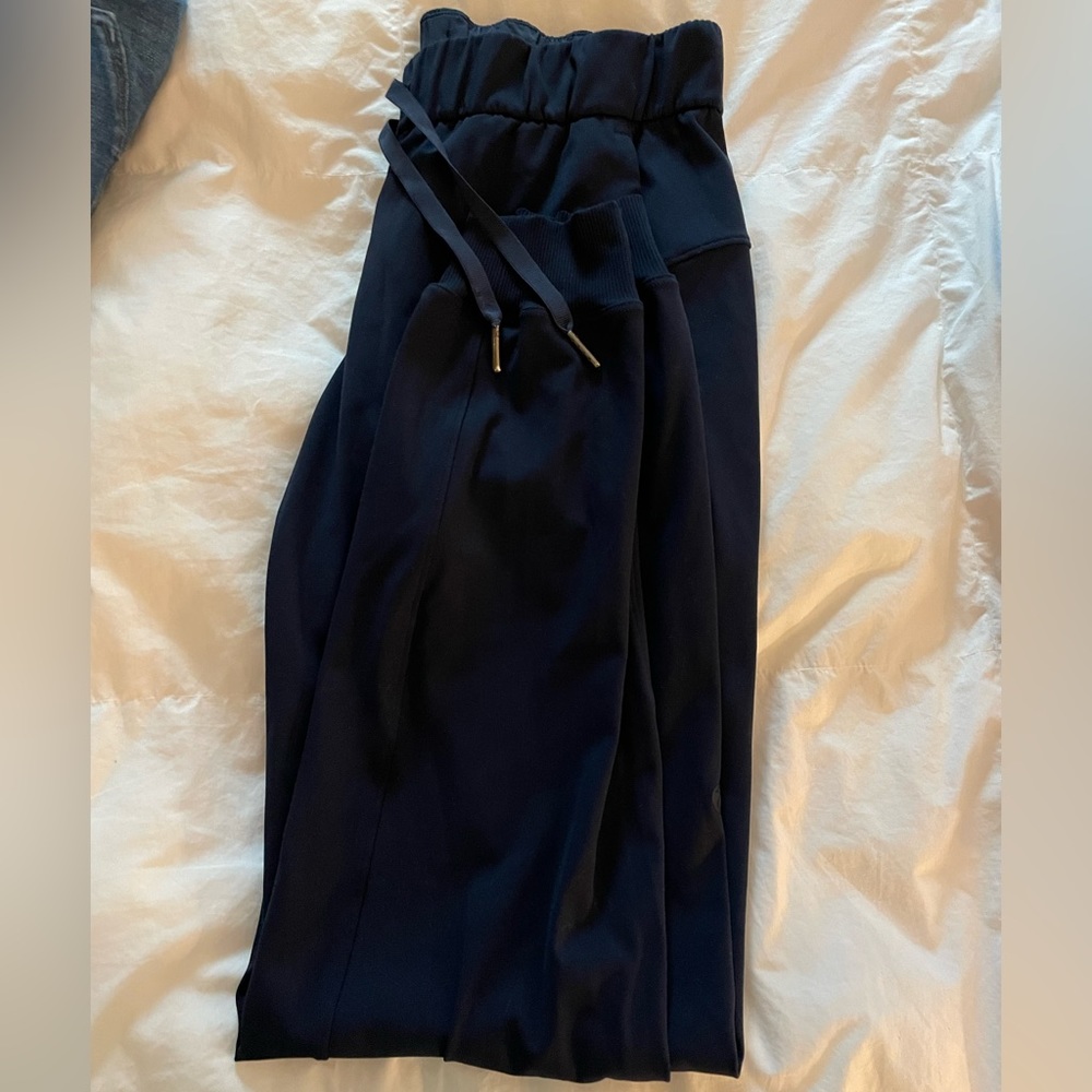 lululemon navy joggers